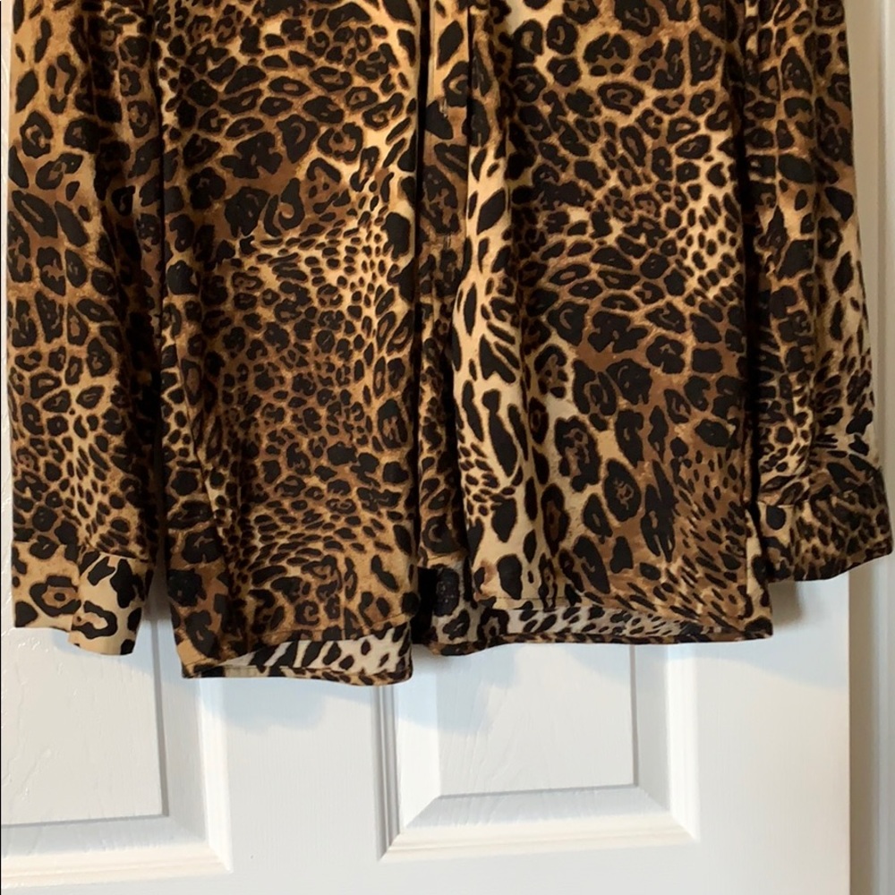 Cheetah pattern top - Picture 6 of 8